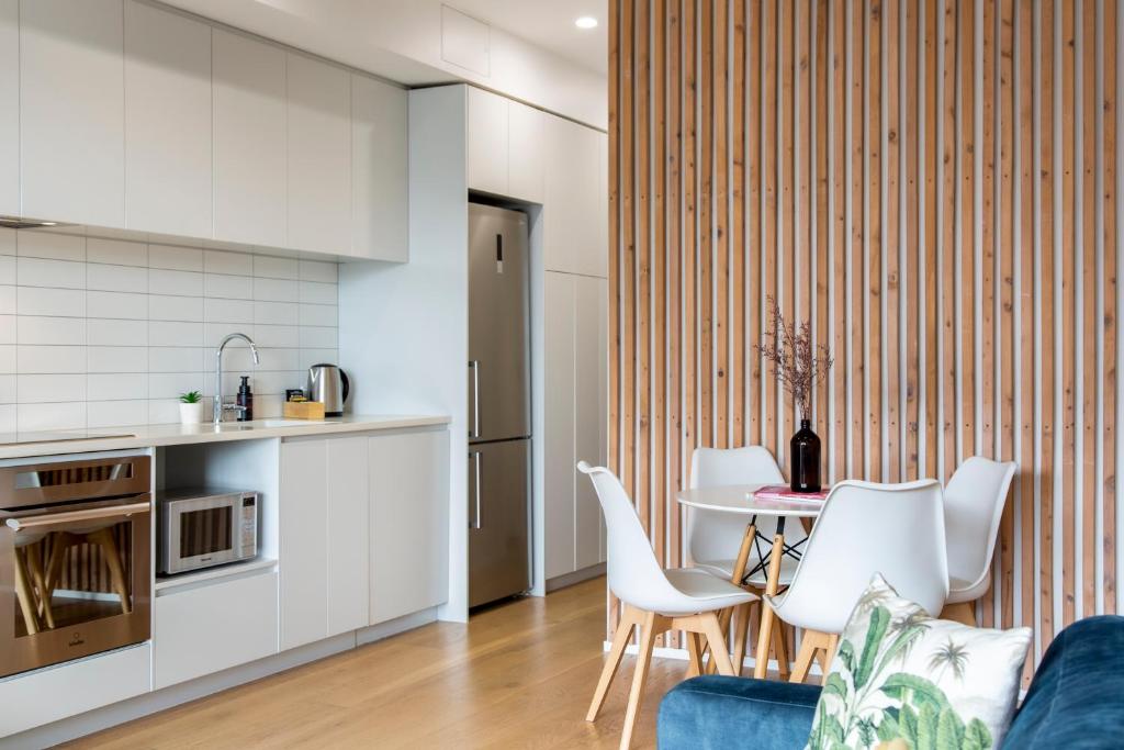 Walk To Ponsonby and K Road Quiet Home with Blackout Blinds for the perfect sleep - Resim 14