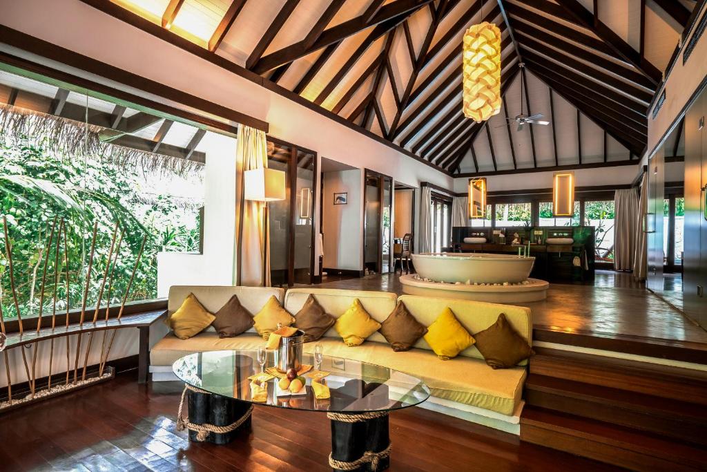 Coco Bodu Hithi - 50 Percent Off Shared Roundtrip Speedboat for Stays until 7th January 2027, Book by 31st January 2026 - 4