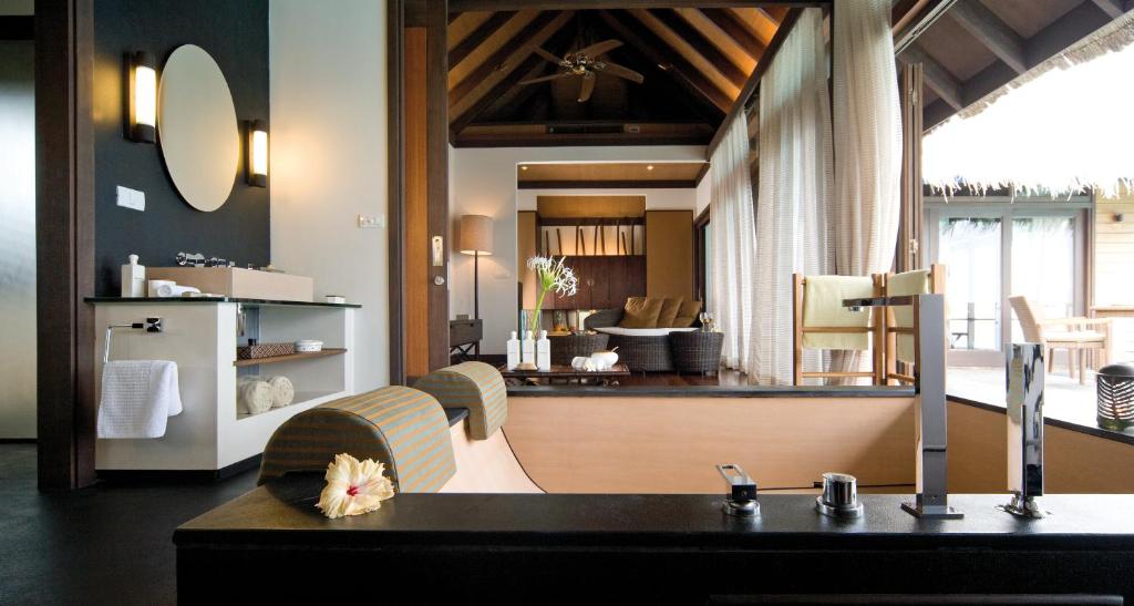 Coco Bodu Hithi - 50 Percent Off Shared Roundtrip Speedboat for Stays until 7th January 2027, Book by 31st January 2026 - 15