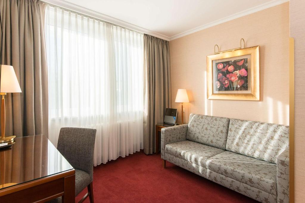 Best Western Plus Hotel St. Raphael - Resim 14