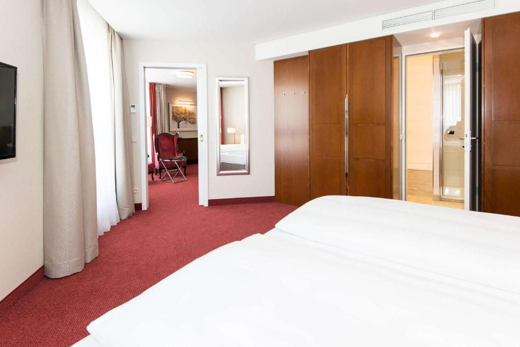 Best Western Plus Hotel St. Raphael - Resim 39