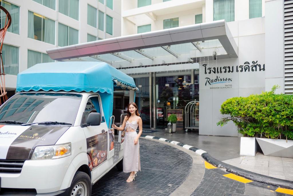 Radisson Suites Bangkok Sukhumvit - Resim 14