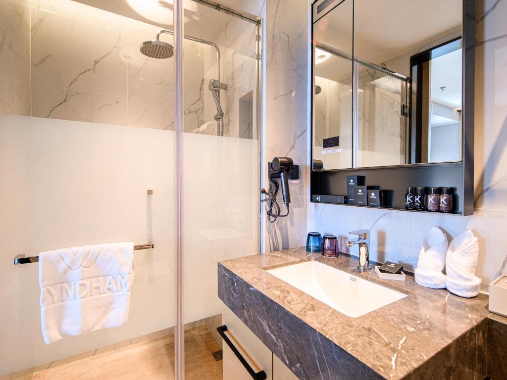 
One-Bedroom Premier Suite
