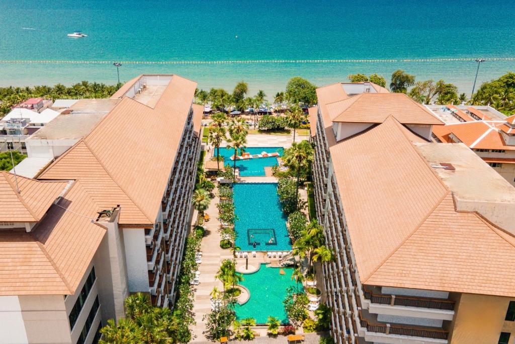 Welcome World Beachfront Resort - Resim 8