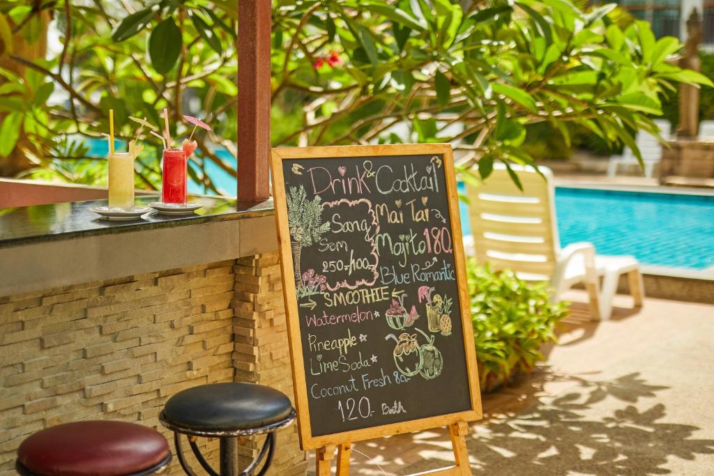 Welcome World Beachfront Resort - Resim 28