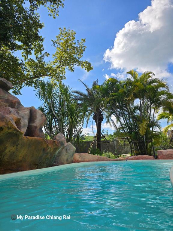 Πισίνα στο ή κοντά στο My Paradise Chiang Rai