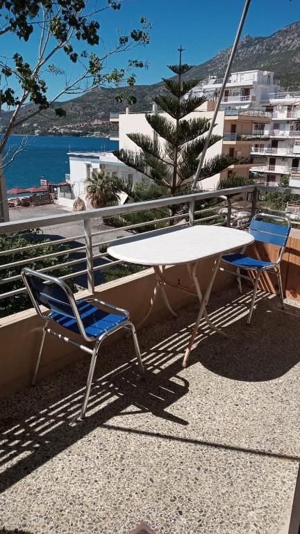Loutraki Beach