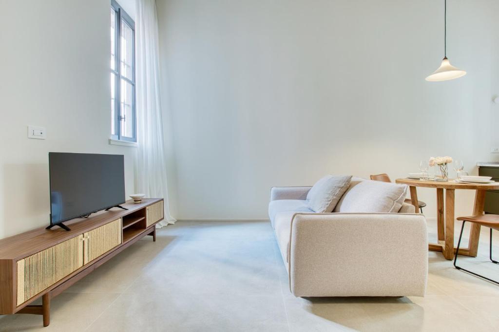 Easylife - Milano - Ausonio 6 - Sant'Ambrogio