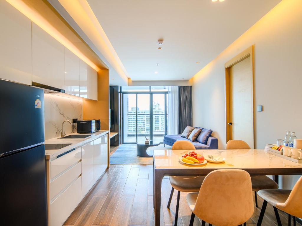 
Two-Bedroom Deluxe Suite with City View
