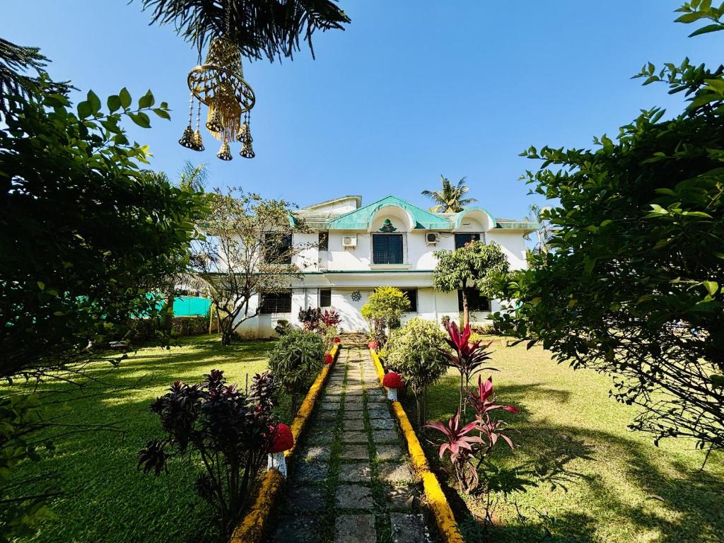 Zahrada ubytování Pyrite Blue Waters Villas