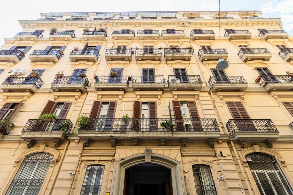 Giantri Home Spaccanapoli Metro Duomo centro storico Napoli sotterranea Crist velato Cappella Sansevero a 5 min dal porto