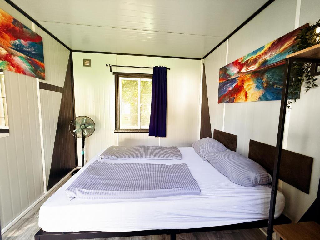 EASY Lodges Berlin - Resim 20