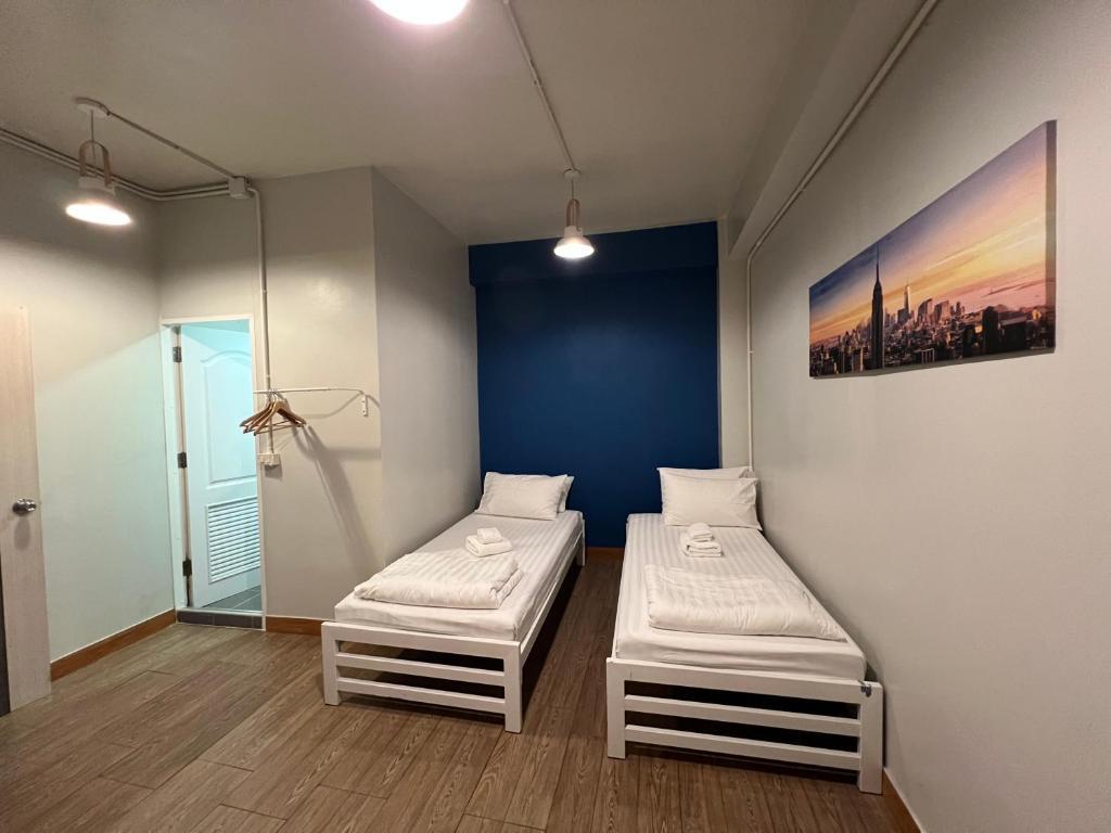 
Twin Room
