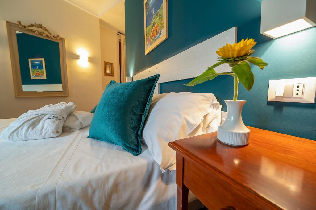 Hotel Vecchio Borgo - Resim 40