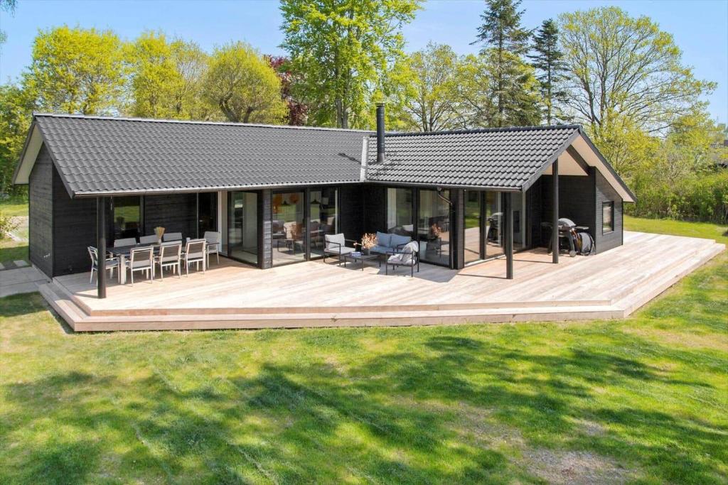 Κήπος έξω από το 30319-Odder-Grindevej-19