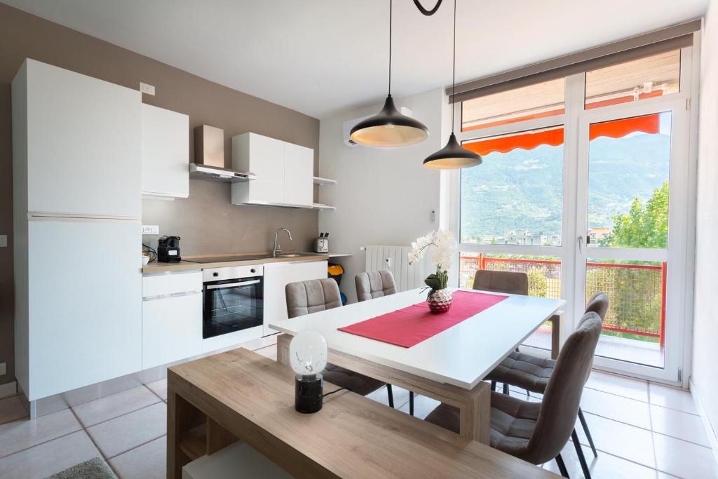 Kuchyň nebo kuchyňský kout v ubytování Maison Carla