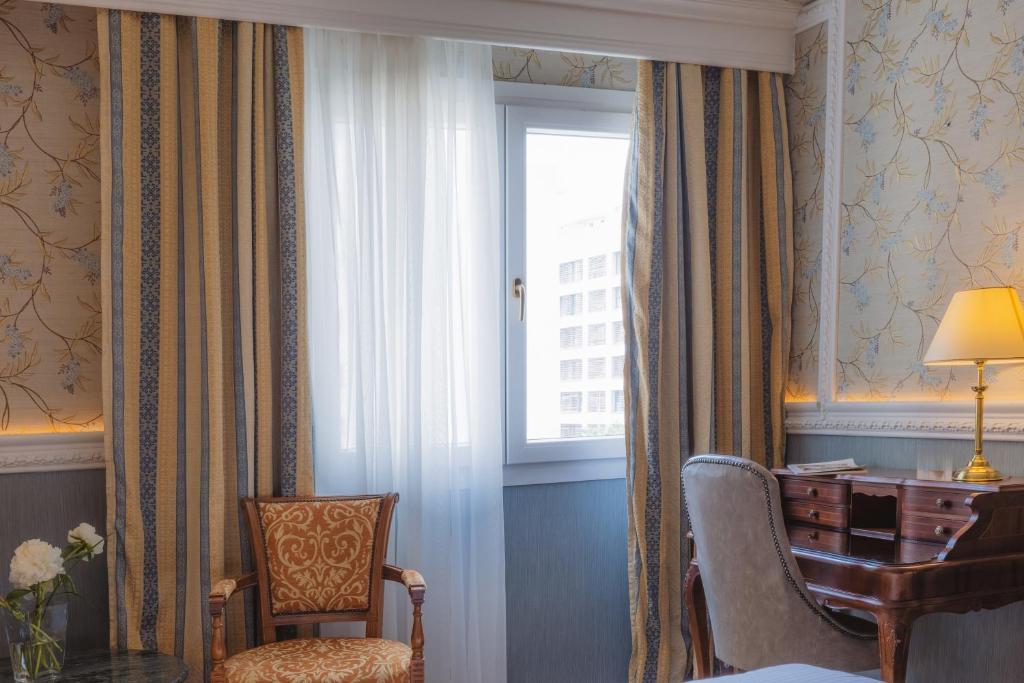 Mediterranean Palace - Resim 6