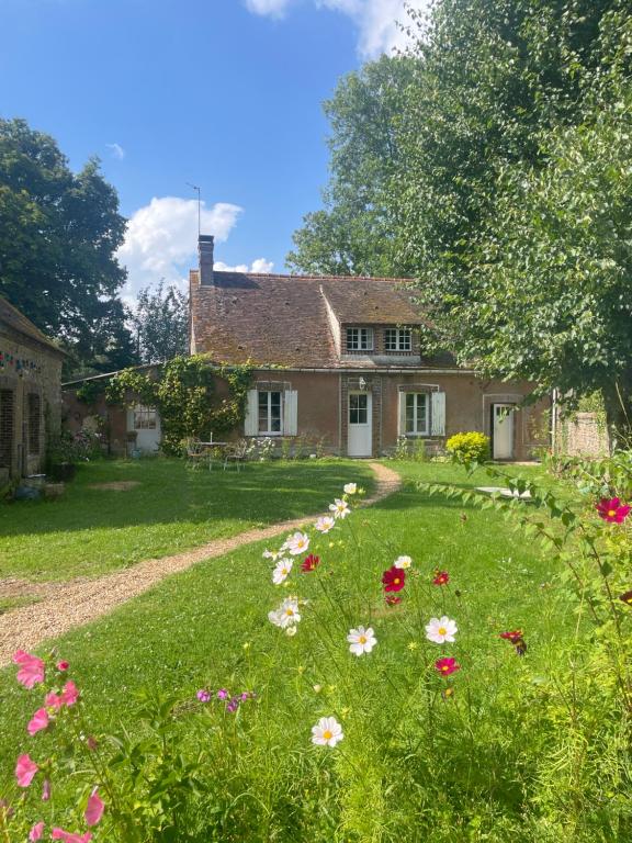 Κήπος έξω από το Maison chaleureuse avec cheminée