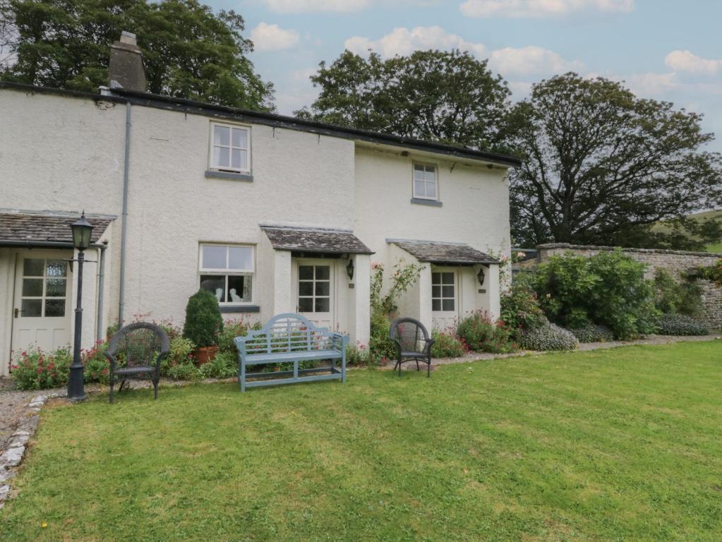 En have udenfor The Laundrymaid's Cottage