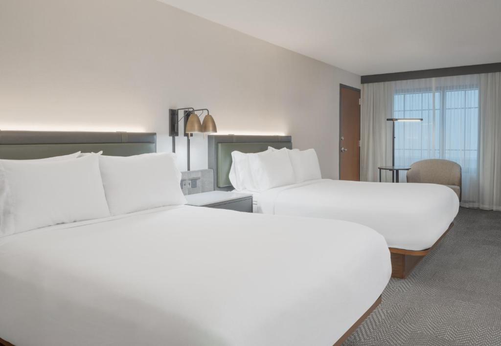 Crowne Plaza Indianapolis-Dwtn-Union Stn by IHG photo
