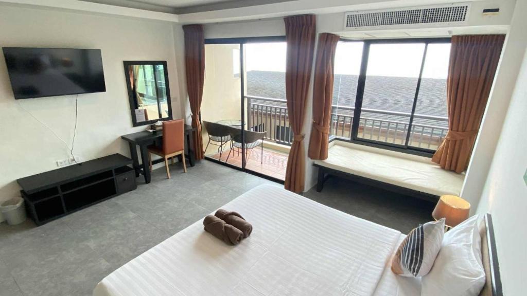 Sunset Bay View Phuket - Resim 38