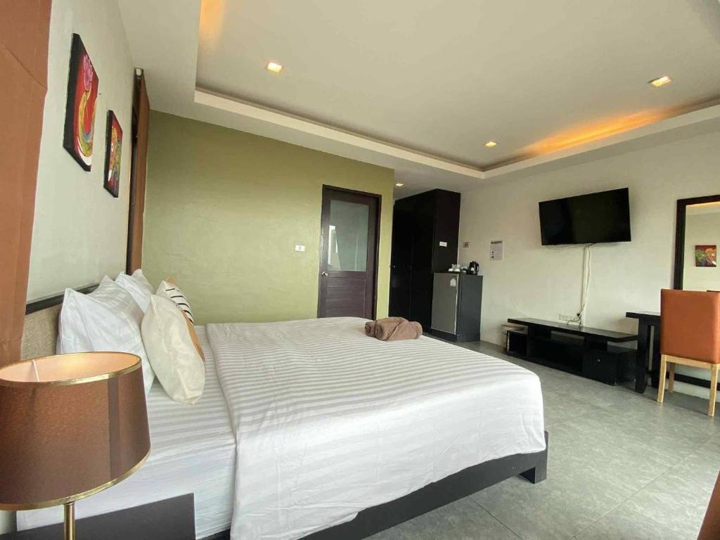 Sunset Bay View Phuket - Resim 39