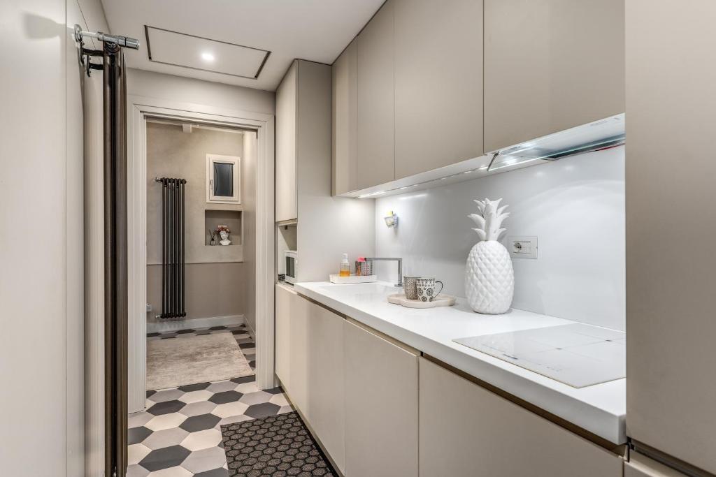 Ibernesi Luxury Home