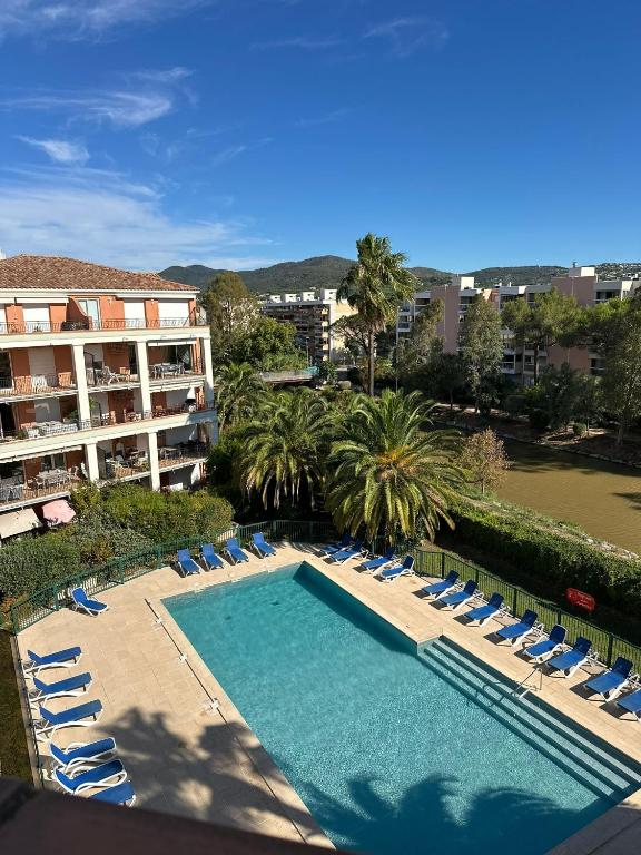 Luciano Sainte Maxime Apartment