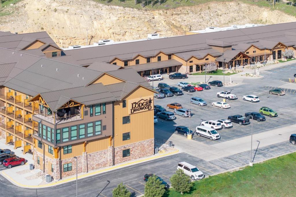 The Lodge at Deadwood, Deadwood