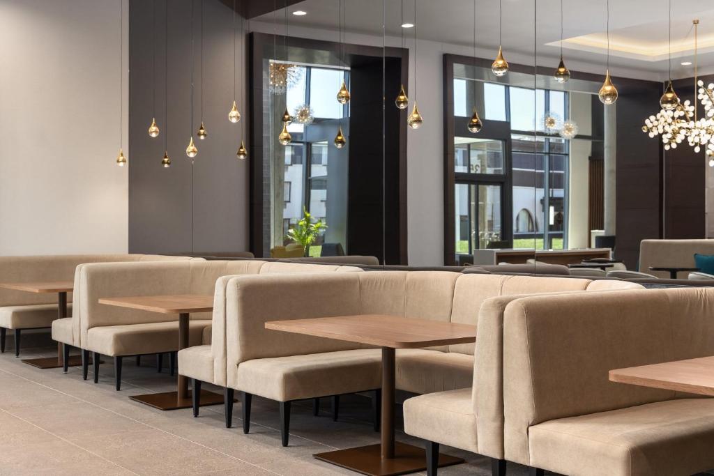 Staybridge Suites Montreal Airport - St-Laurent by IHG - Resim 9