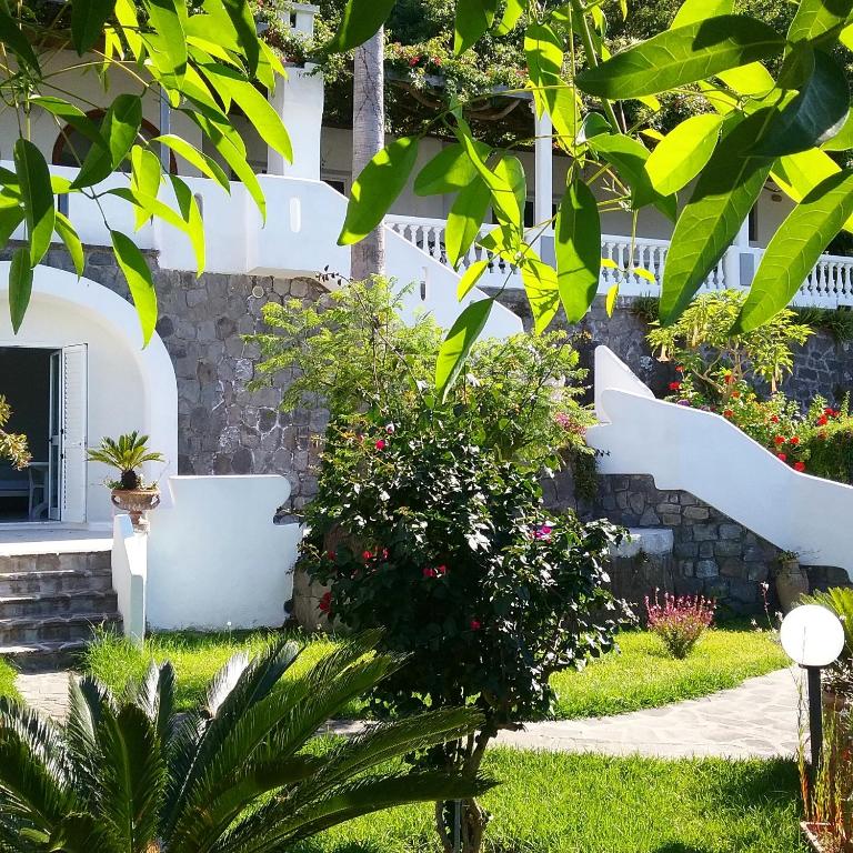 Giardino di Hotel Parco Conte