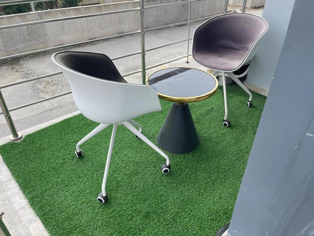 Fotografie z fotogalerie ubytování LUXURY 3 Bedroom LEKKI , JOJO ESCAPE HOME APARTMENT v destinaci Lekki