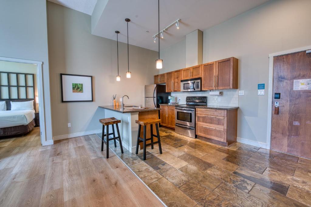 
One-Bedroom Standard Suite
