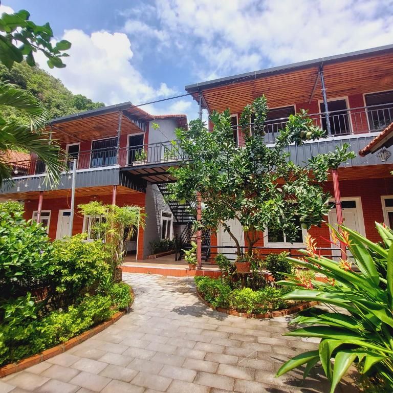 Ninh Binh Mountain Side Homestay & Cafe - 14