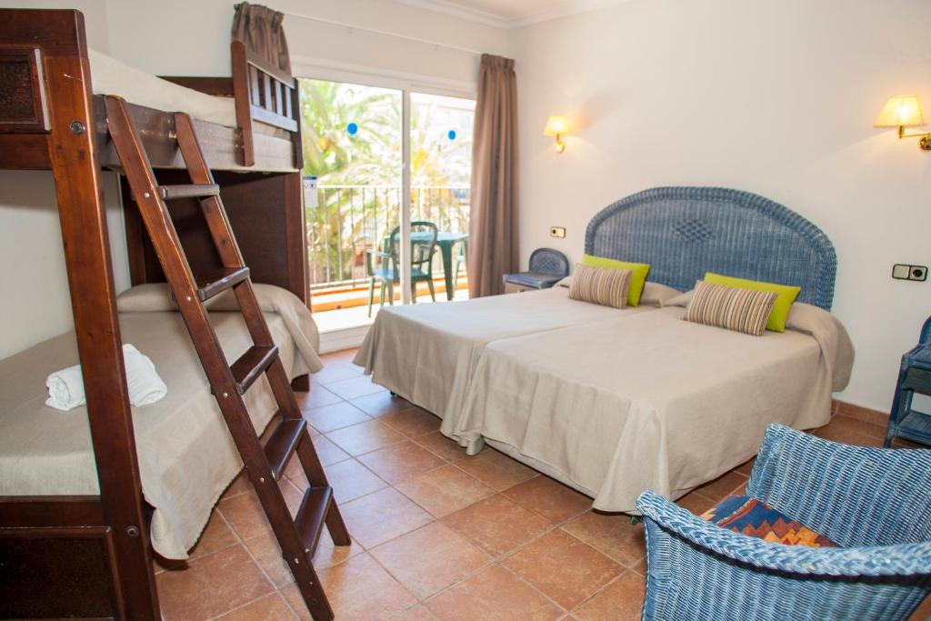 Fotografia z galérie ubytovania Hotel Comarruga Platja v destinácii Comarruga