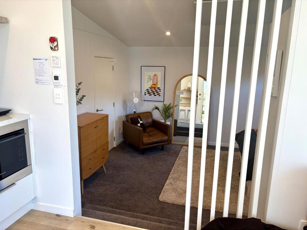 Architectural guest house in St Clair - Resim 11