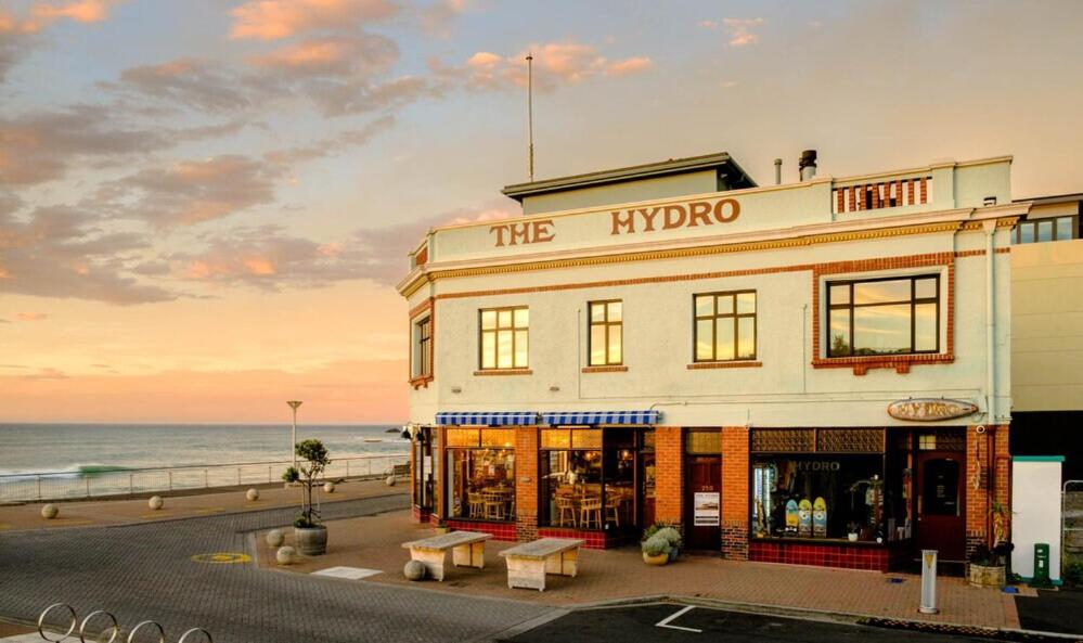 Architectural guest house in St Clair - Resim 21