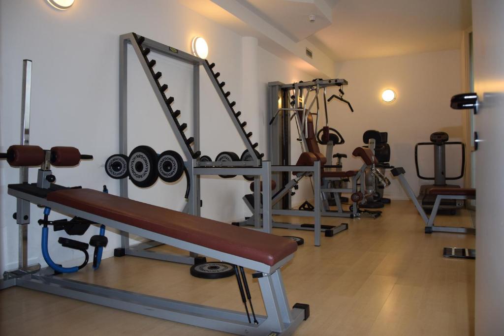 Fitness centrum a/nebo fitness zařízení v ubytování Hotel Olimpic