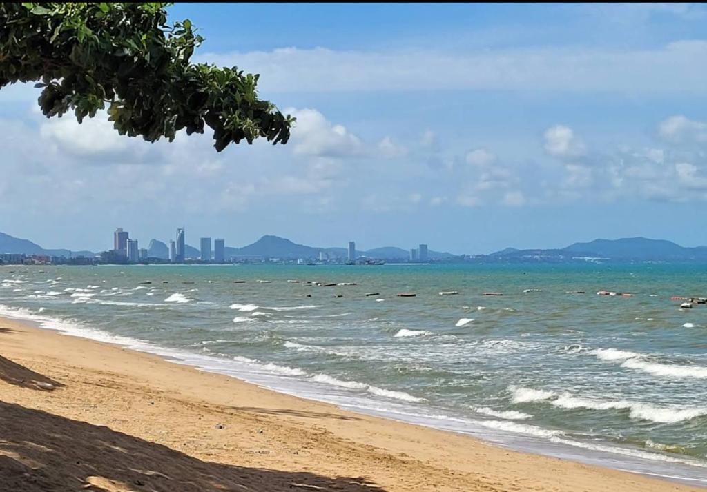 Hongheng Beach Residence - Walk to Jomtien & Night Market ! - Resim 17