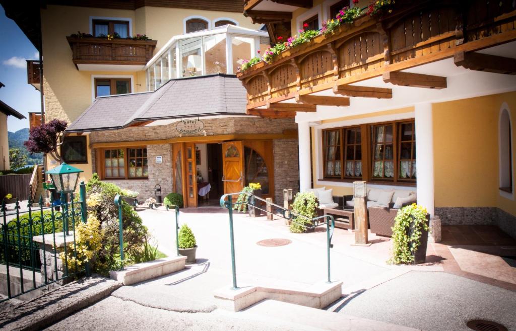 Budova, v ktorej sa hotel nachádza