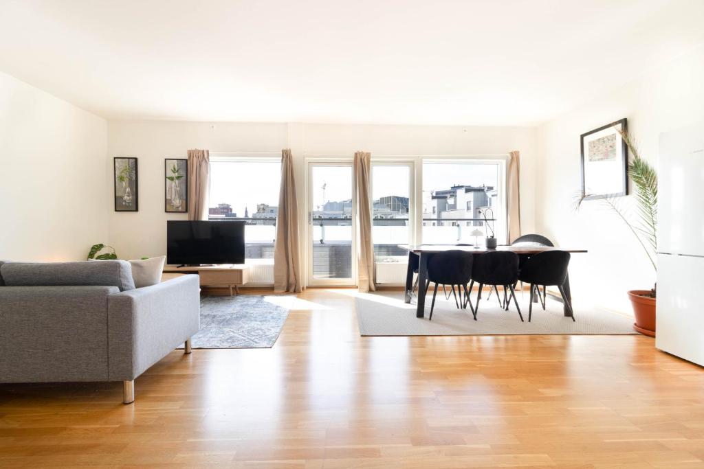 Curated visual reference: Visual Reference: Premium Penthouse In The Heart Of Oslo Oslo Updated Prices