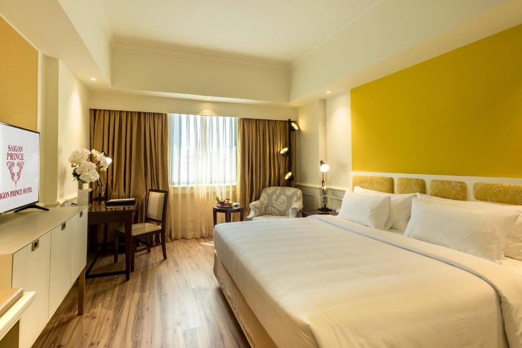 Executive Room with City / Boulevard / River View (subject to availability)