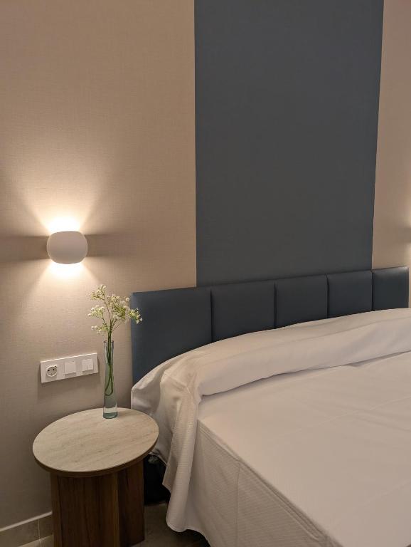 Hotel San Lorenzo Catedral - Resim 7