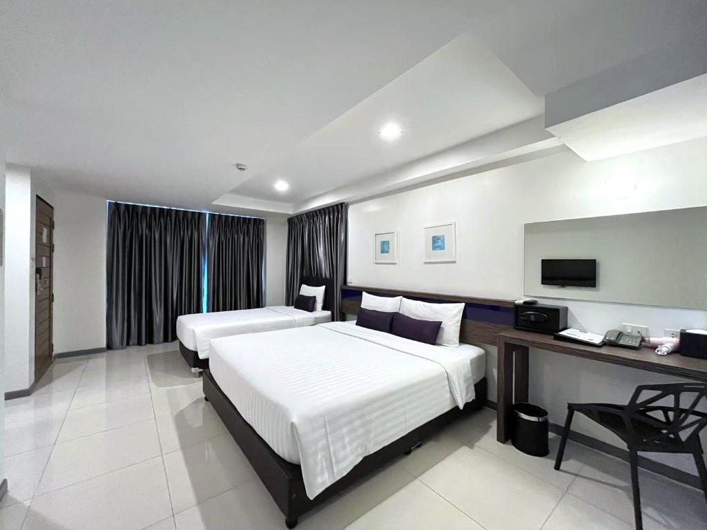 Cubic Pratunam - Resim 17