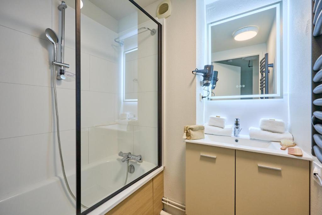 Residence Pierre & Vacances Port Guillaume - 高级一卧室复式公寓 - 带阳台（4人）