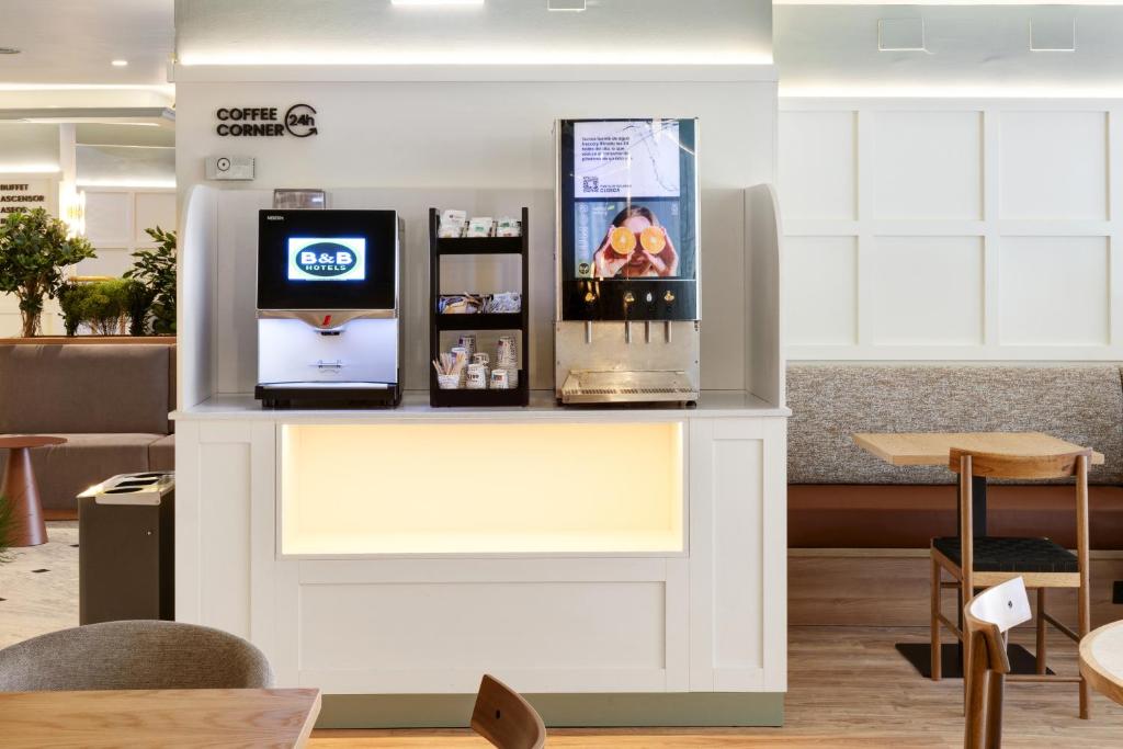 B&B HOTEL Zaragoza Royal - Resim 6