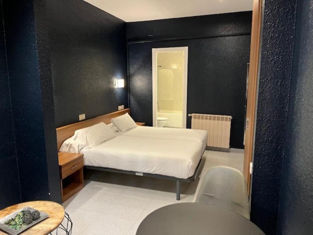 Hostal Iznájar Barcelona - Resim 23