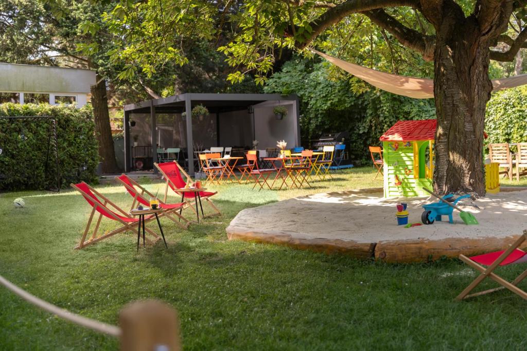 Hotel AMITY - Resim 4