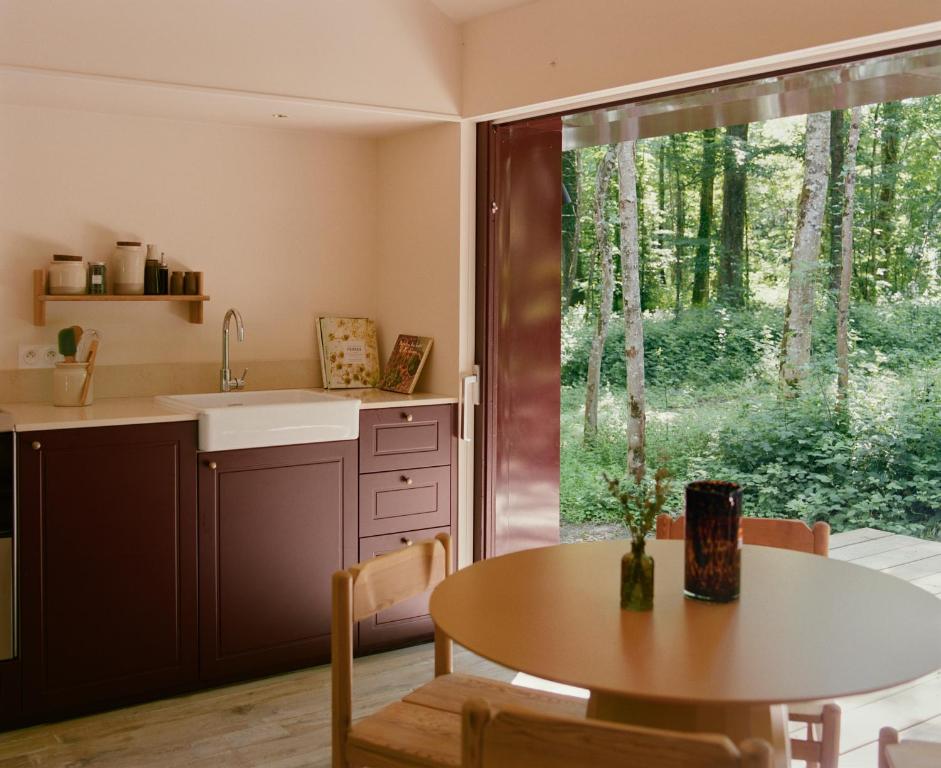 Repère Sauvage, Hôtel Lodges & Restaurant - Wild House - Familienstamm