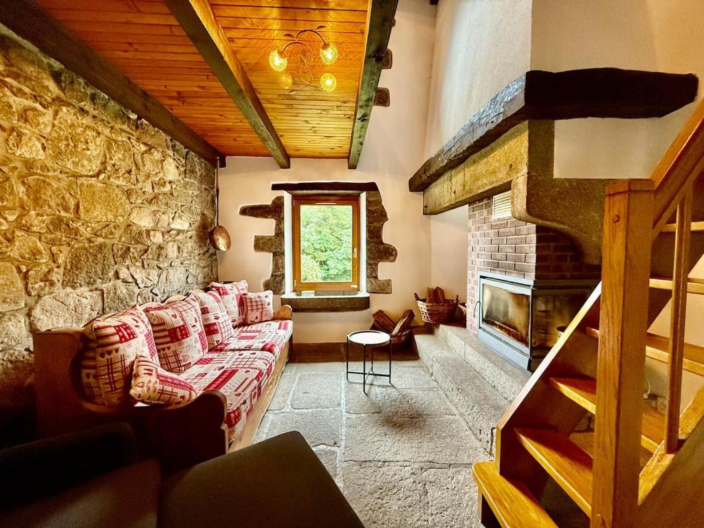 Posezení v ubytování La Ferme du Pré Toussaint - Spacieux gîte au calme